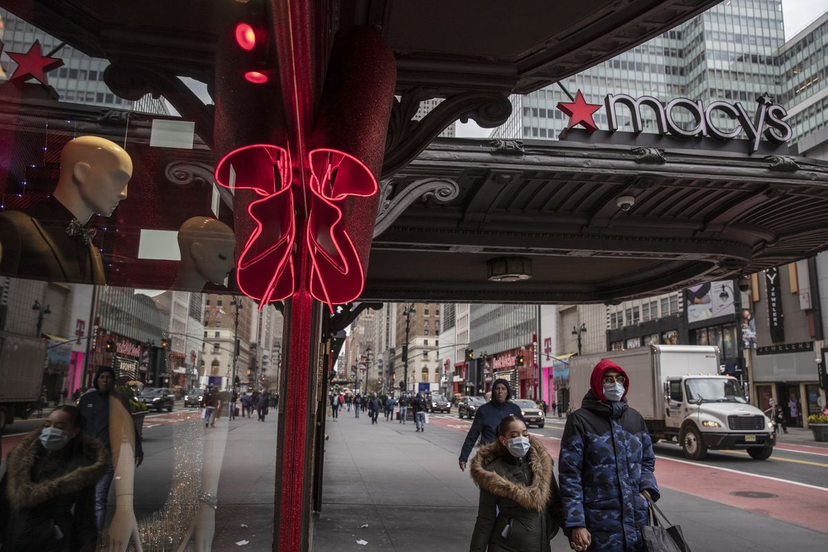 FEATURED Bloomberg: The World’s Famed Shopping Streets Are Preparing for the Worst